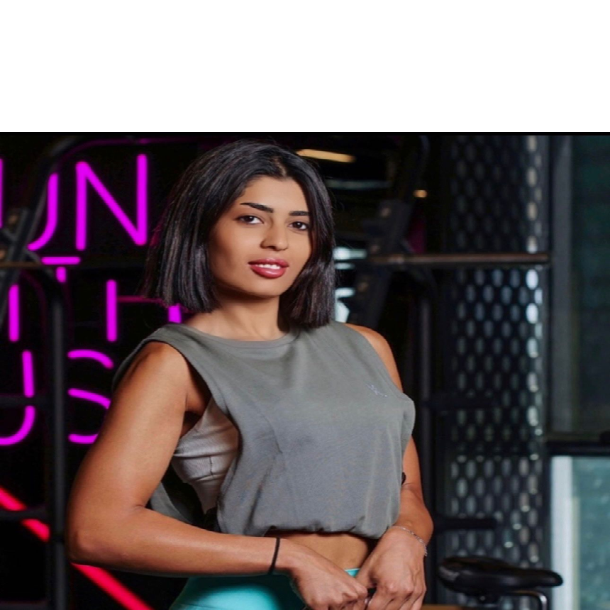 Shams of Strength: The Fitness Coach Turning Activewear into a Statement of Power